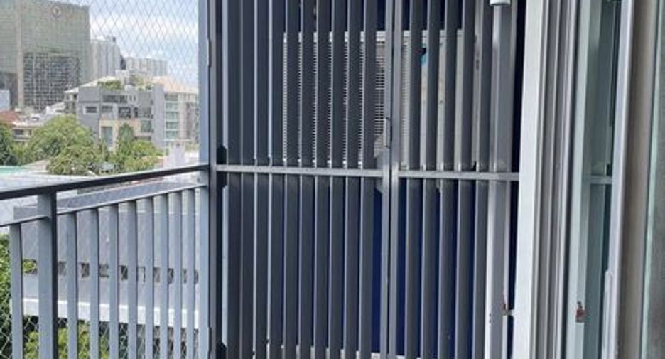 For sale 1 bed condo in Phaya Thai, Bangkok