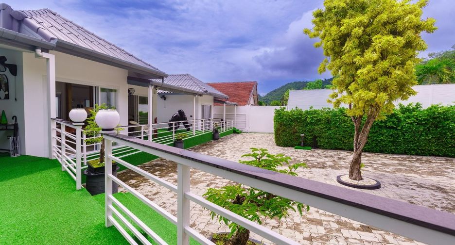 Villa en alquiler de 5 habitaciones en Mueang Phuket, Phuket