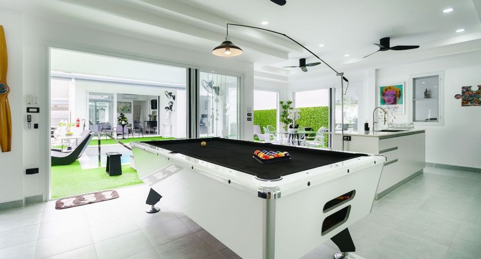 Villa en alquiler de 5 habitaciones en Mueang Phuket, Phuket