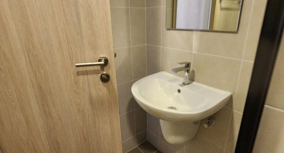For rent studio condo in Khlong Luang, Pathum Thani