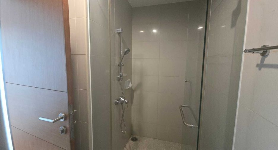 For sale 1 bed condo in Yan Nawa, Bangkok