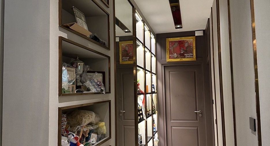 For sale 4 bedrooms house in Prawet, Bangkok