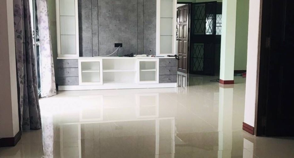 For sale 4 bedrooms house in Chum Phae, Khon Kaen