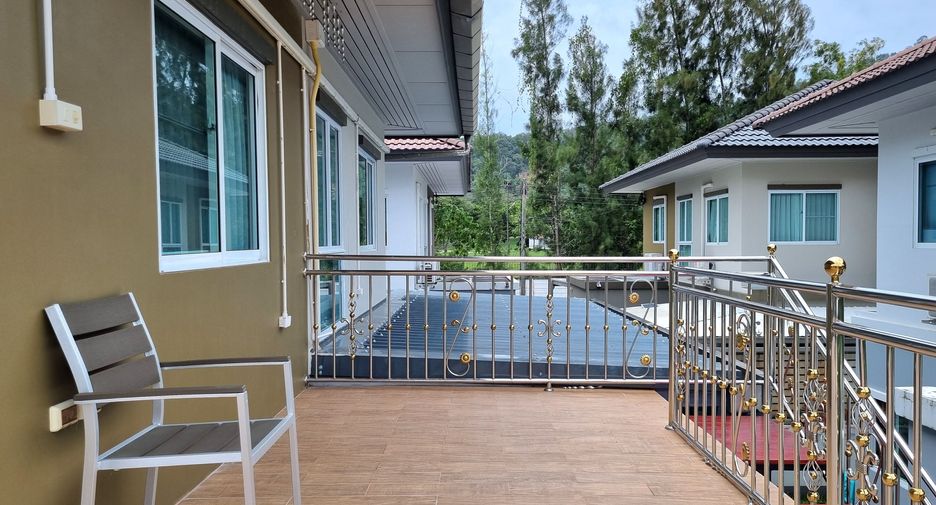 À louer 4 chambres villa à Mueang Phuket, Phuket