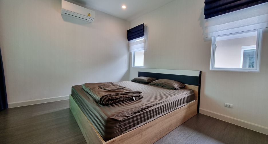 À louer 4 chambres villa à Mueang Phuket, Phuket