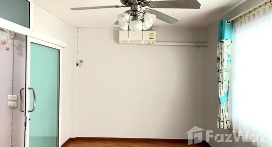 Reihenhaus zur Miete mit 3 Zimmer in Mueang Nonthaburi, Nonthaburi