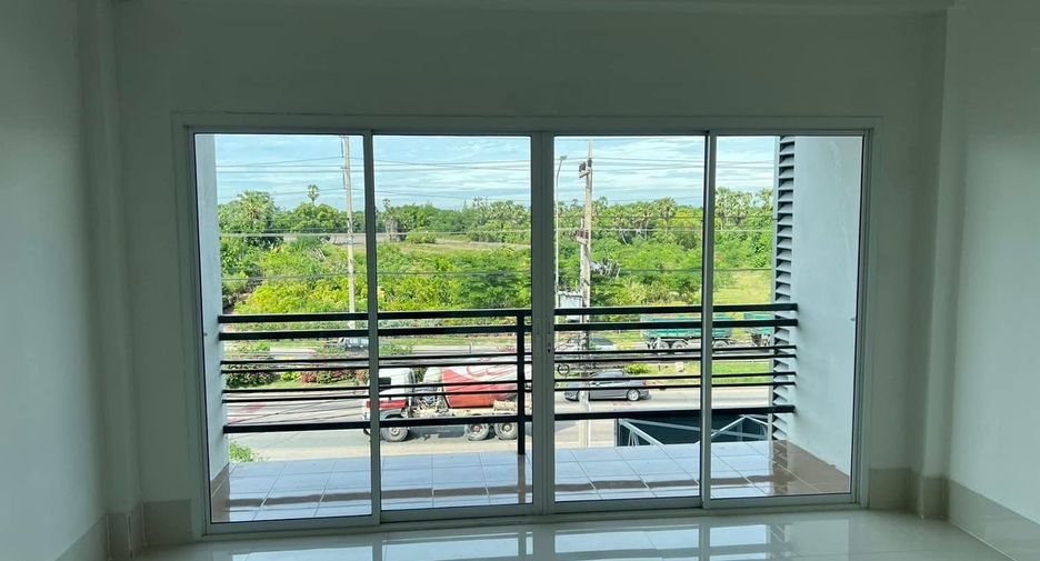 出售 2 卧室 商业空间 在 Nakhon Chai Si, Nakhon Pathom