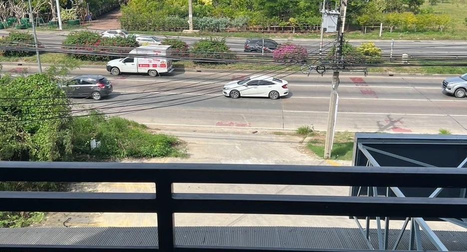 出售 2 卧室 商业空间 在 Nakhon Chai Si, Nakhon Pathom