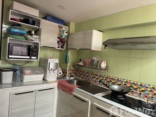 For sale 4 bedrooms townhouse in Mueang Samut Prakan, Samut Prakan