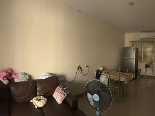 For sale 4 bedrooms townhouse in Mueang Samut Prakan, Samut Prakan