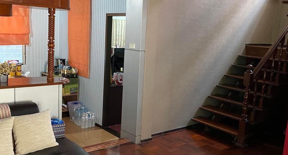 For sale 3 bedrooms house in Chatuchak, Bangkok