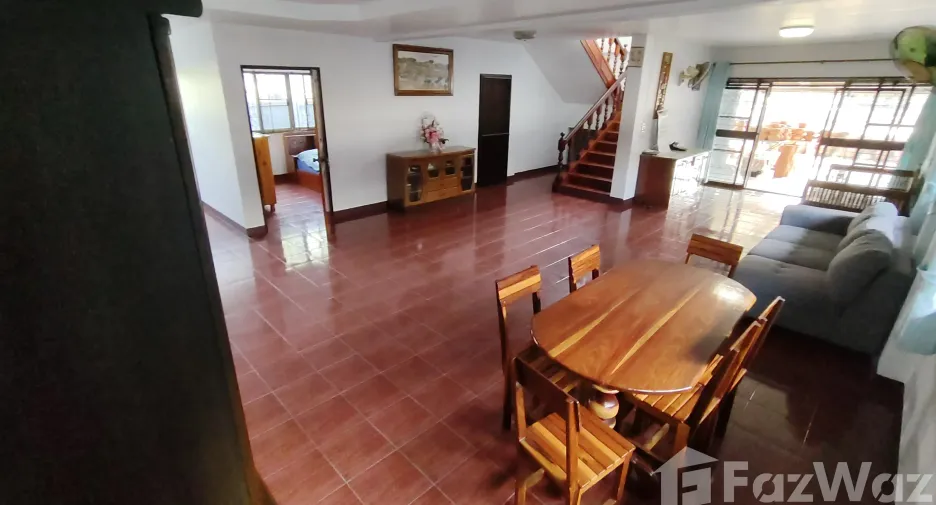 Casa adosada en venta de 10 habitaciones en Mueang Chiang Rai, Chiang Rai