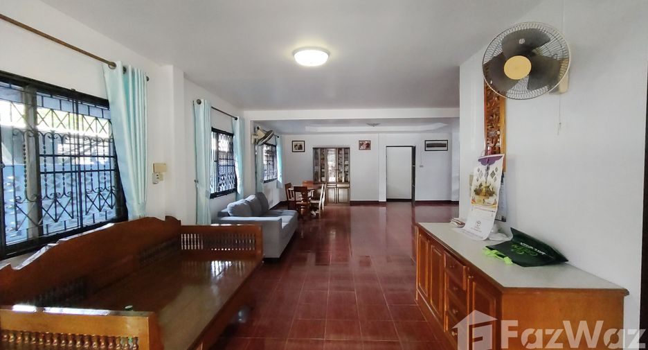 Casa adosada en venta de 10 habitaciones en Mueang Chiang Rai, Chiang Rai