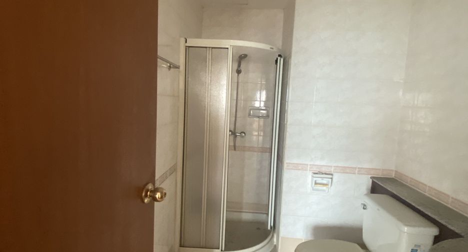 For sale 2 bedrooms condo in Sathon, Bangkok