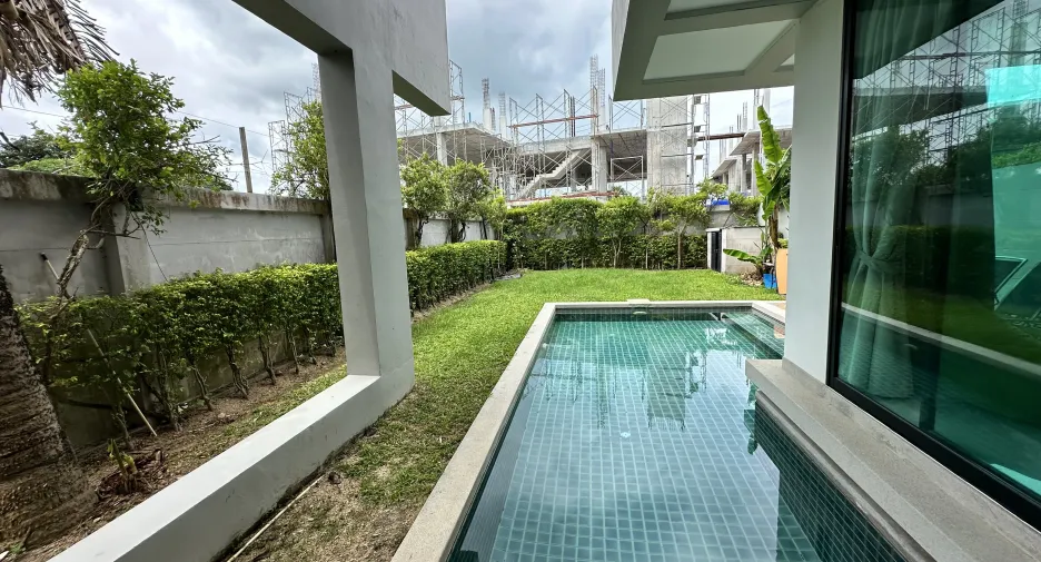 For rent 3 bedrooms villa in Mueang Phuket, Phuket