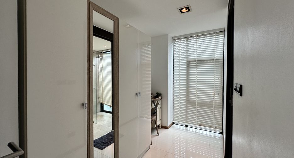 For rent 3 bedrooms villa in Mueang Phuket, Phuket
