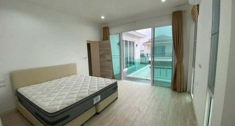 For rent 4 bedrooms house in Mueang Phuket, Phuket