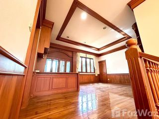 For sale 5 bedrooms house in Mueang Chiang Rai, Chiang Rai