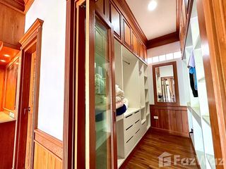 For sale 5 bedrooms house in Mueang Chiang Rai, Chiang Rai