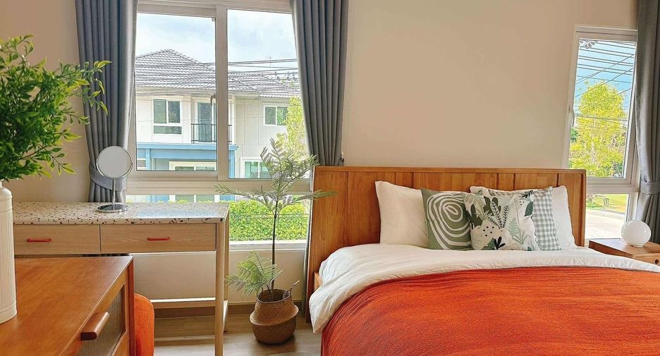 For rent 4 bedrooms house in Mueang Phuket, Phuket