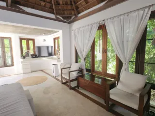 For rent 4 bedrooms villa in Mueang Phuket, Phuket