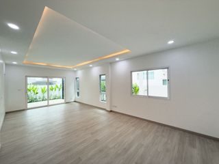 出售 4 卧室 独立屋 在 Phuket Town, 普吉