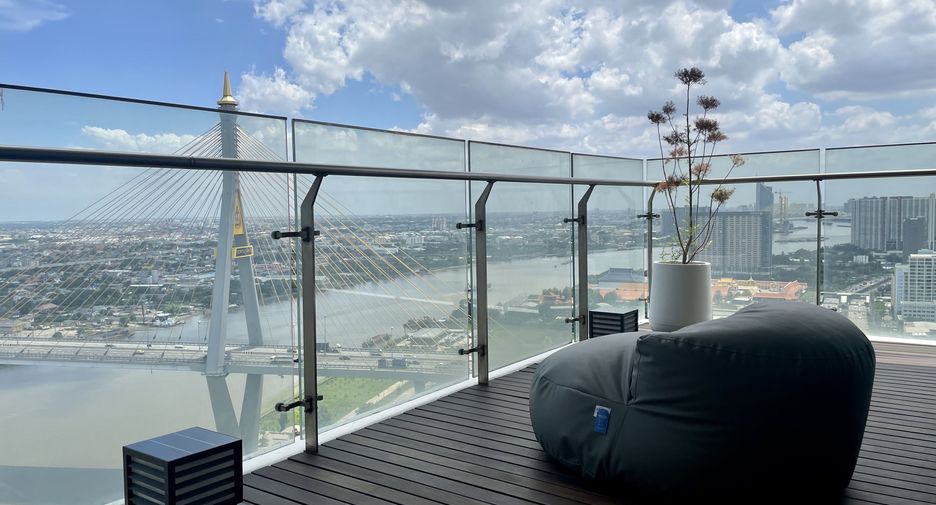 For sale 2 bedrooms condo in Yan Nawa, Bangkok