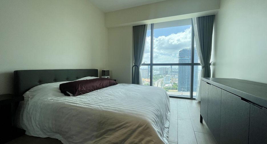For sale 2 bedrooms condo in Yan Nawa, Bangkok
