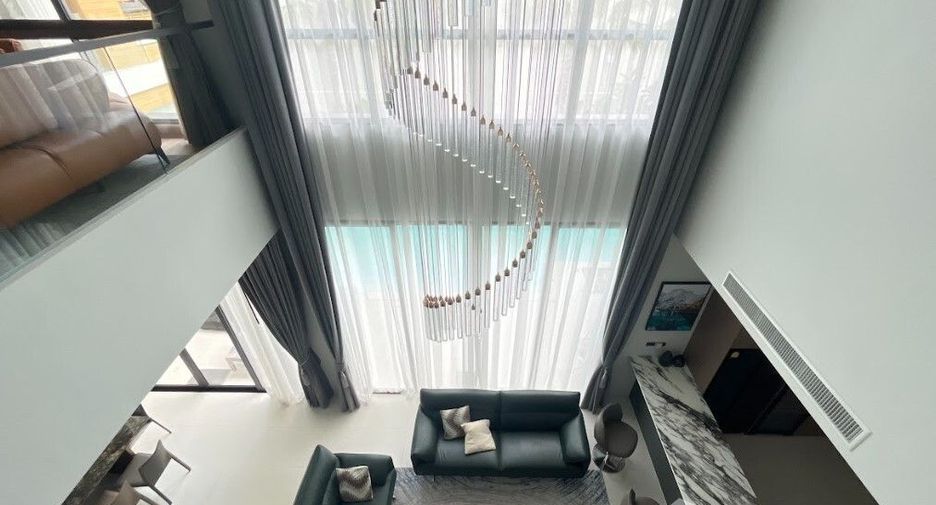For rent 6 bedrooms villa in Mueang Phuket, Phuket