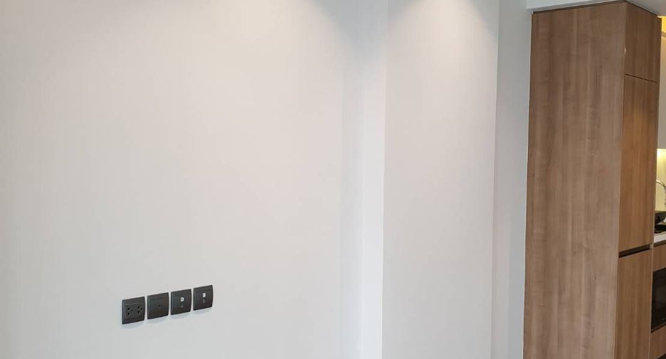 For sale 1 bed condo in Khlong Toei, Bangkok