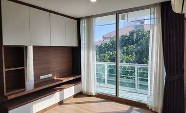 For sale 2 bedrooms condo in Phaya Thai, Bangkok