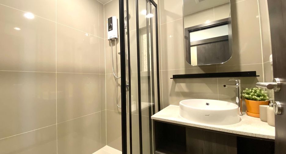 Condo en alquiler de 1 habitaciones en Huai Khwang, Bangkok