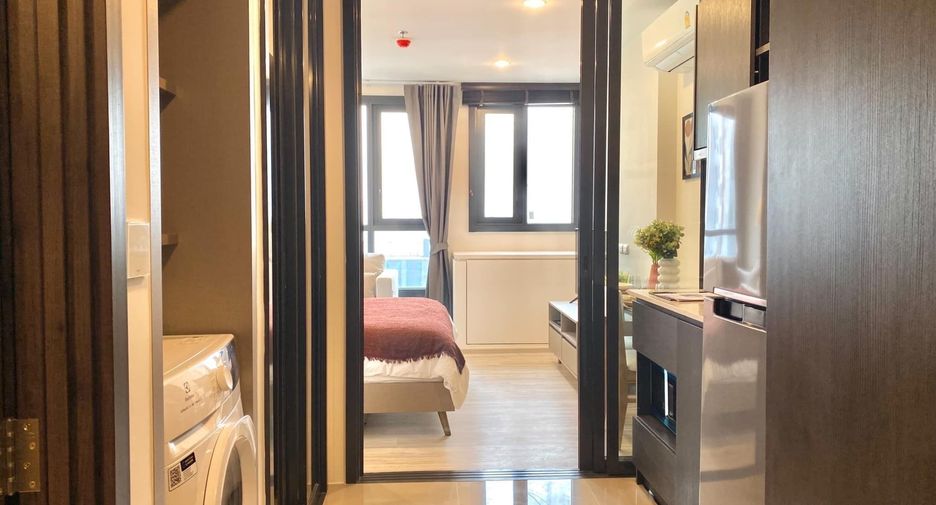 Condo en alquiler de 1 habitaciones en Huai Khwang, Bangkok