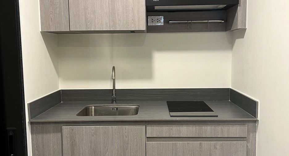 For sale 2 bedrooms condo in Phra Khanong, Bangkok