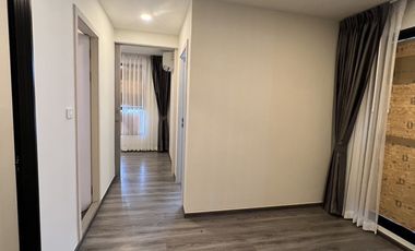 For sale 2 ベッドルーム condo in Phra Khanong, Bangkok