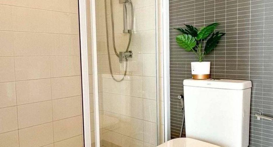 À vendre 1 chambre condo à Chom Thong, Bangkok
