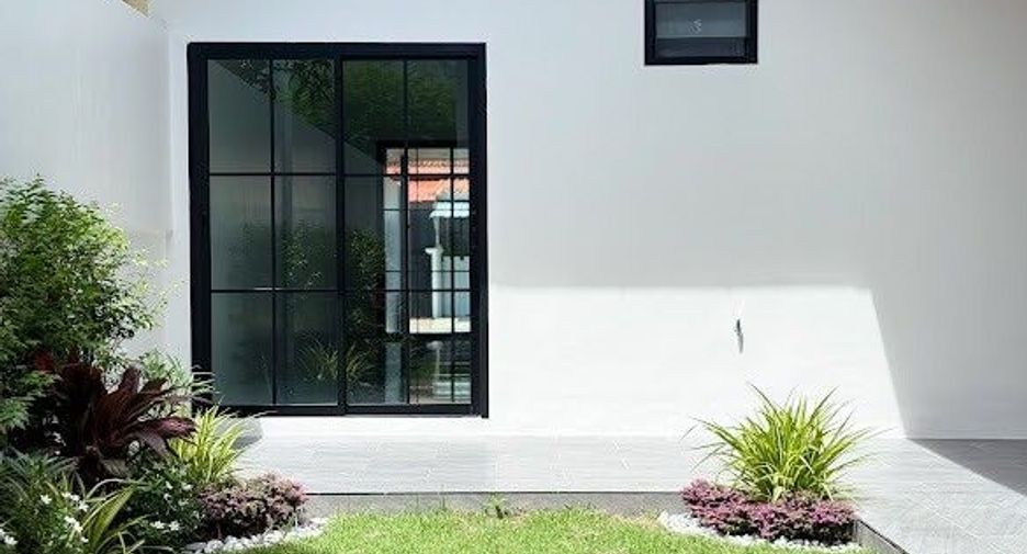 For sale 3 bedrooms house in Mueang Phuket, Phuket