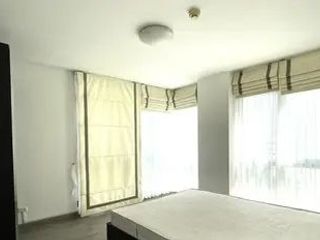 À vendre 2 chambres condo à Phra Khanong, Bangkok