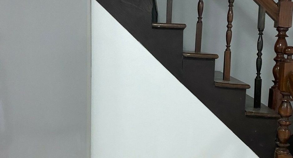 Reihenhaus zum Kauf mit 3 Zimmer in Krathum Baen, Samut Sakhon