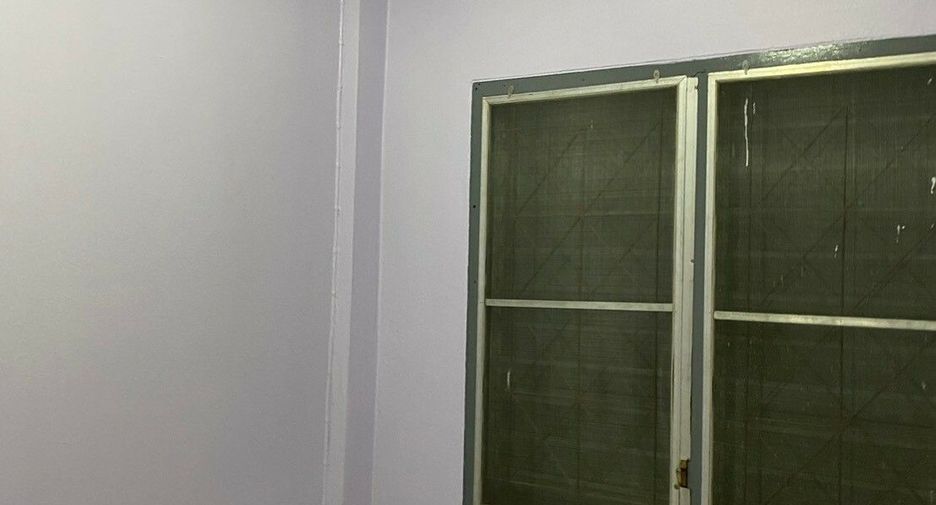 Reihenhaus zum Kauf mit 3 Zimmer in Krathum Baen, Samut Sakhon