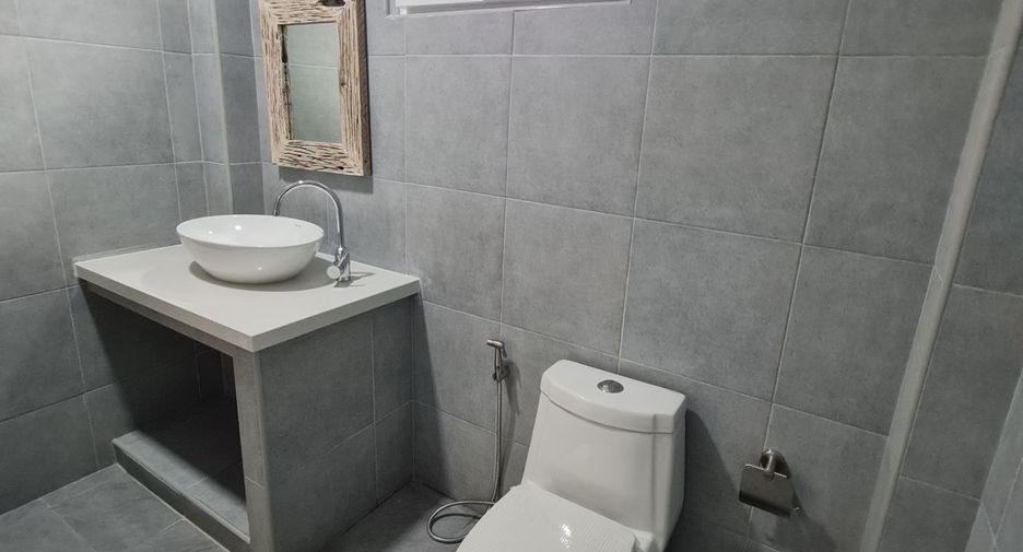 For sale 3 bedrooms villa in Mueang Chiang Rai, Chiang Rai