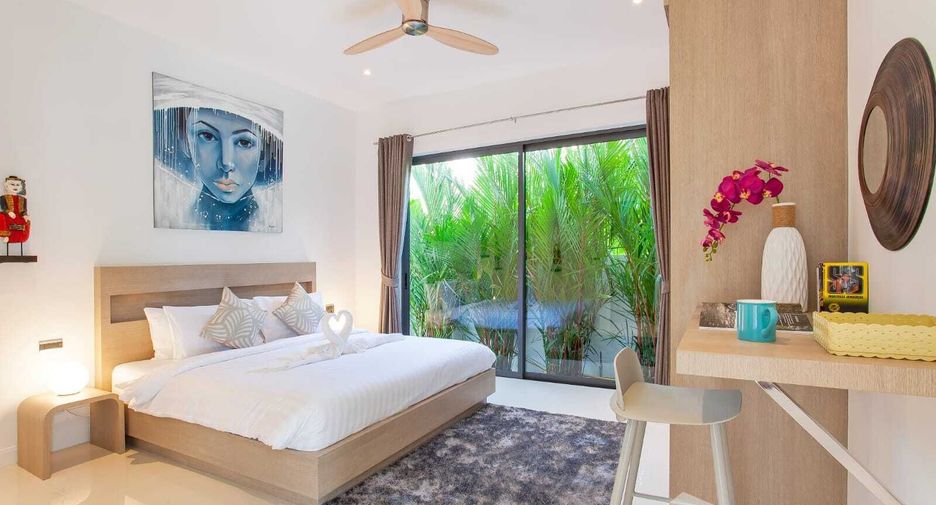 À louer 4 chambres villa à Mueang Phuket, Phuket