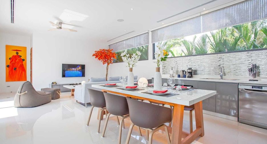 À louer 4 chambres villa à Mueang Phuket, Phuket