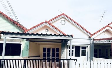 For sale 2 ベッドルーム townhouse in Mueang Phitsanulok, Phitsanulok