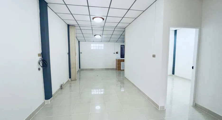 For sale 2 bedrooms townhouse in Mueang Phitsanulok, Phitsanulok