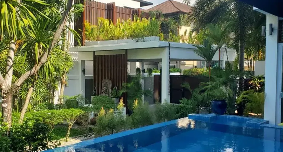 For sale 4 bedrooms villa in Thalang, Phuket