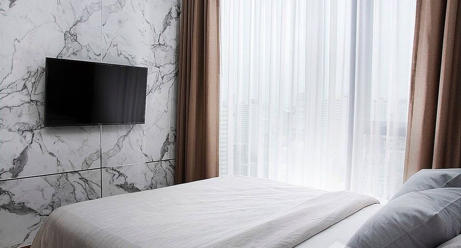 For sale 2 bedrooms condo in Khlong Toei, Bangkok
