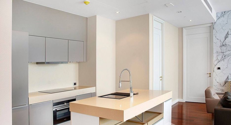 For sale 2 bedrooms condo in Khlong Toei, Bangkok