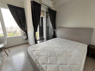 For sale 2 bedrooms condo in Huai Khwang, Bangkok