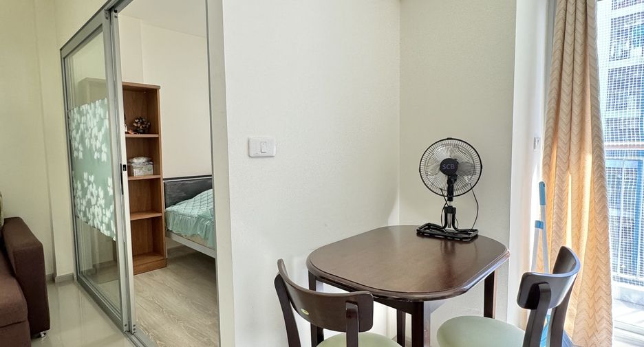 For sale 1 bed condo in Mueang Udon Thani, Udon Thani